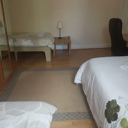 Leeds Cowper House Serviced Homestay szállás Leeds