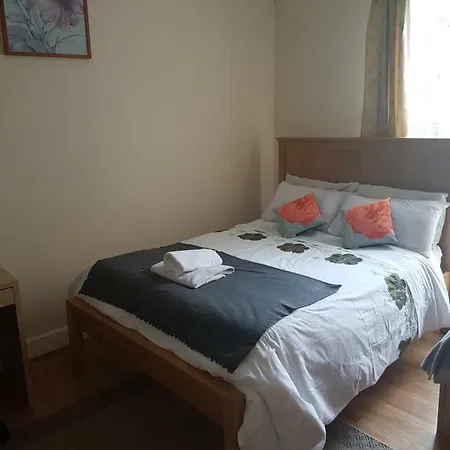 Leeds Cowper House Serviced Homestay szállás Leeds