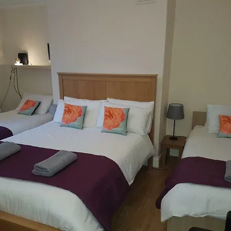 Homestay szállás Leeds Cowper House Serviced *
