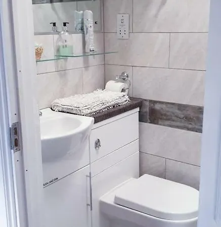 Homestay szállás Leeds Cowper House Serviced *