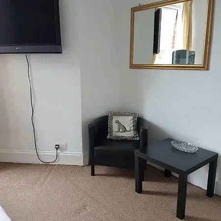Leeds Cowper House Serviced Homestay szállás *