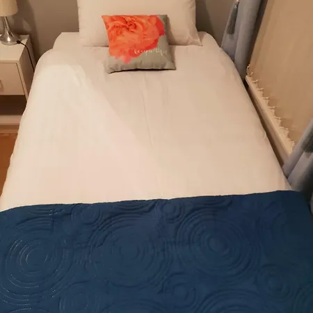 Leeds Cowper House Serviced Homestay szállás Leeds