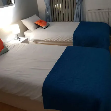 Leeds Cowper House Serviced * Leeds